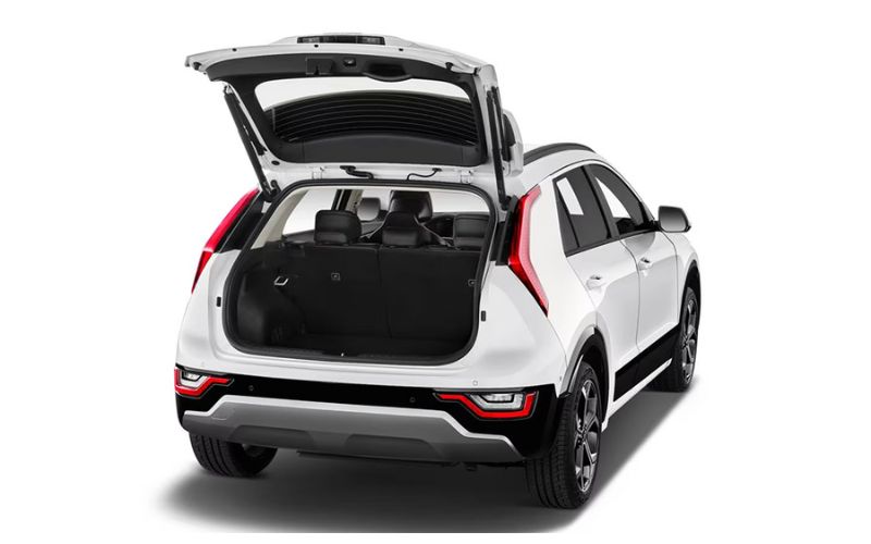 Kia niro phev 1.6 pco car hire in london 3